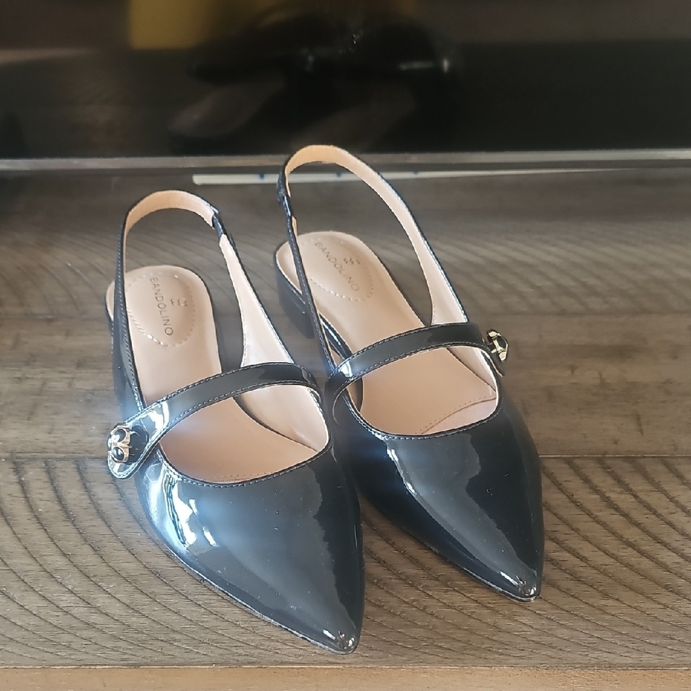Bandolino Black Patent Pointed-Toe Slingback Flats